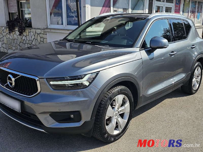 2019' Volvo XC40 D3 photo #1