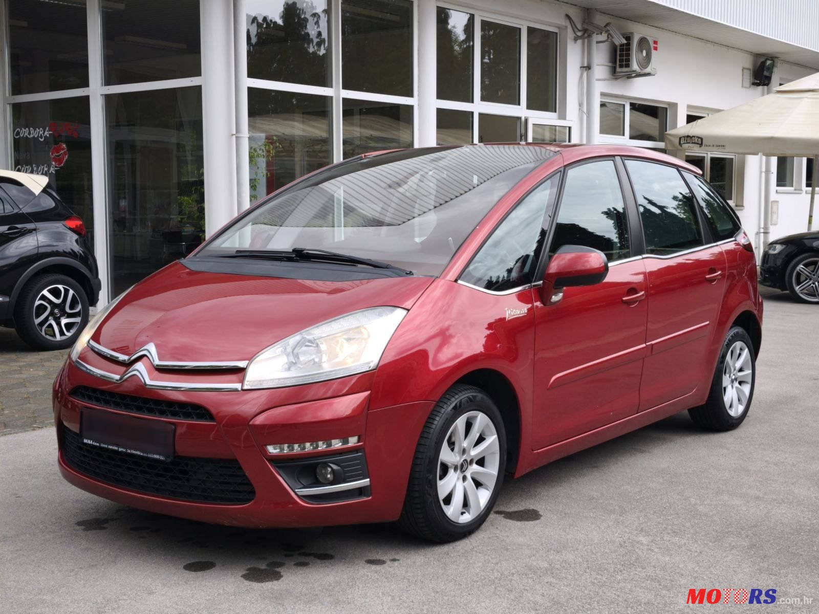 2012' Citroen C4 Picasso photo #4