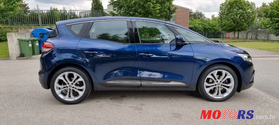 2017' Renault Scenic Dci 110 photo #6