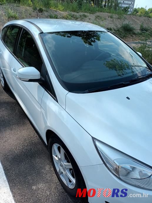 2016' Ford Focus photo #2