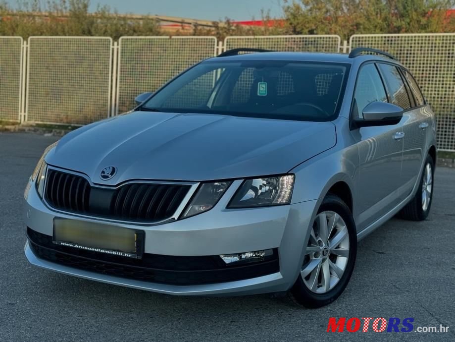 2017' Skoda Octavia Combi photo #1