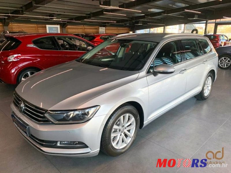 2017' Volkswagen Passat Variant photo #1