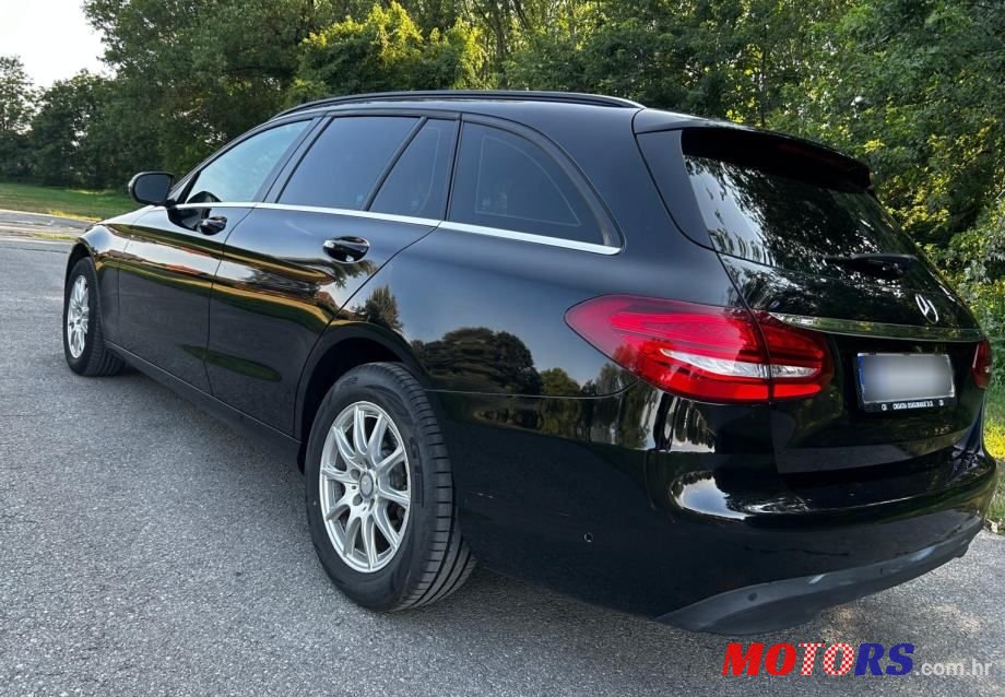 2015' Mercedes-Benz C-Klasa 200 T photo #4