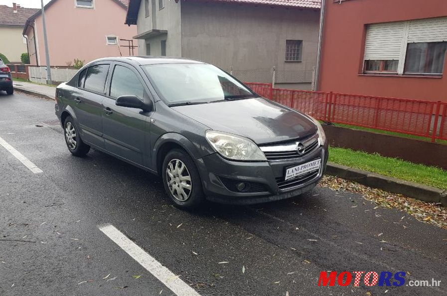 2008' Opel Astra 1,6 16V photo #1