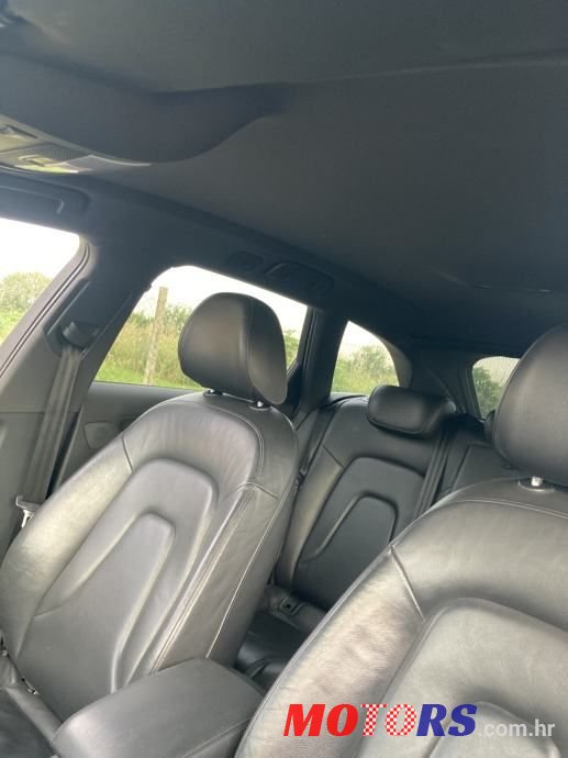 2011' Audi A4 Avant photo #6