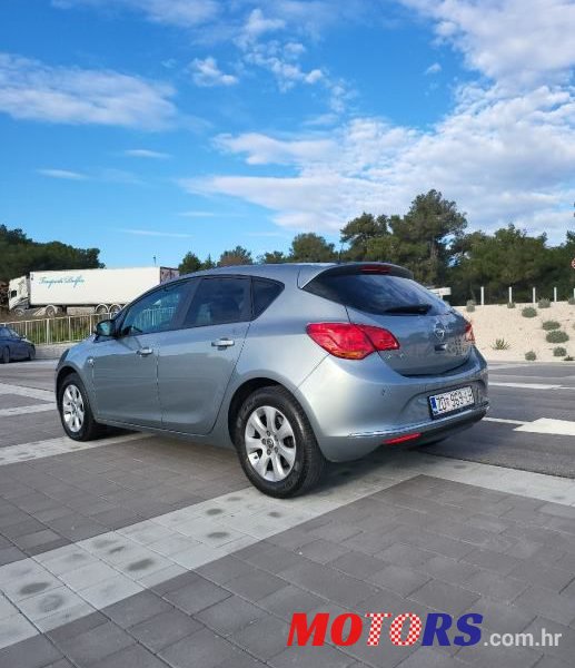 2014' Opel Astra 1.6.Cdti photo #2