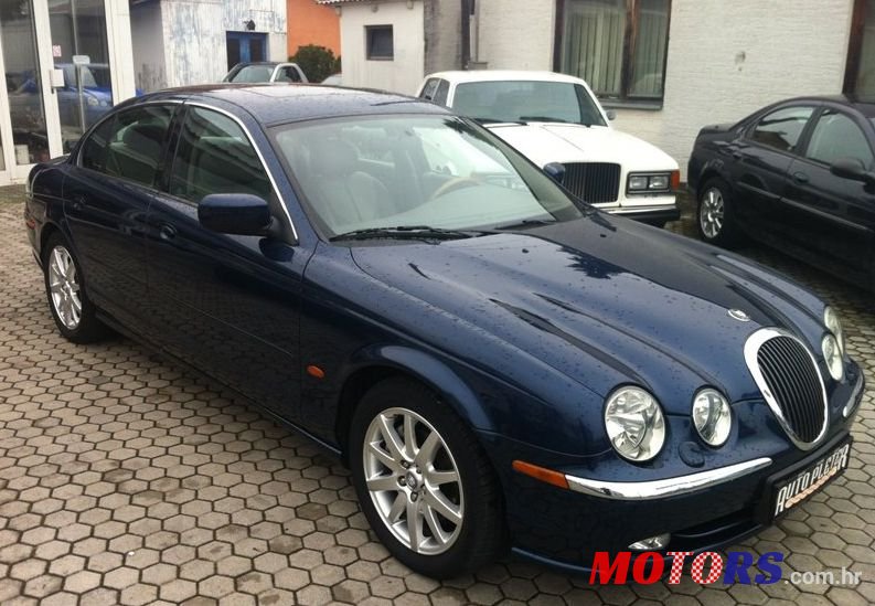 2000' Jaguar S-TYPE 2,5 V6 photo #1