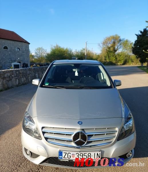 2014' Mercedes-Benz B-Klasa 200 Cdi photo #3