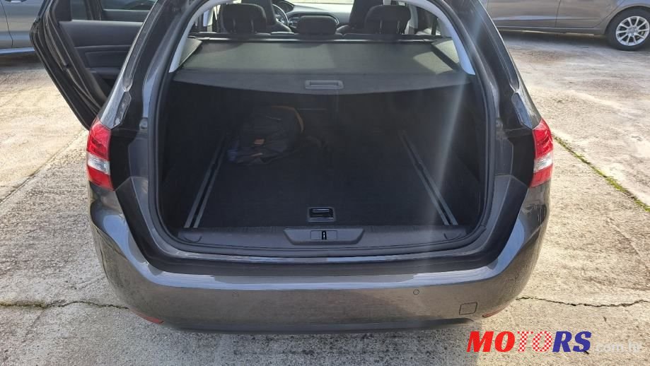 2020' Peugeot 308 Sw photo #5