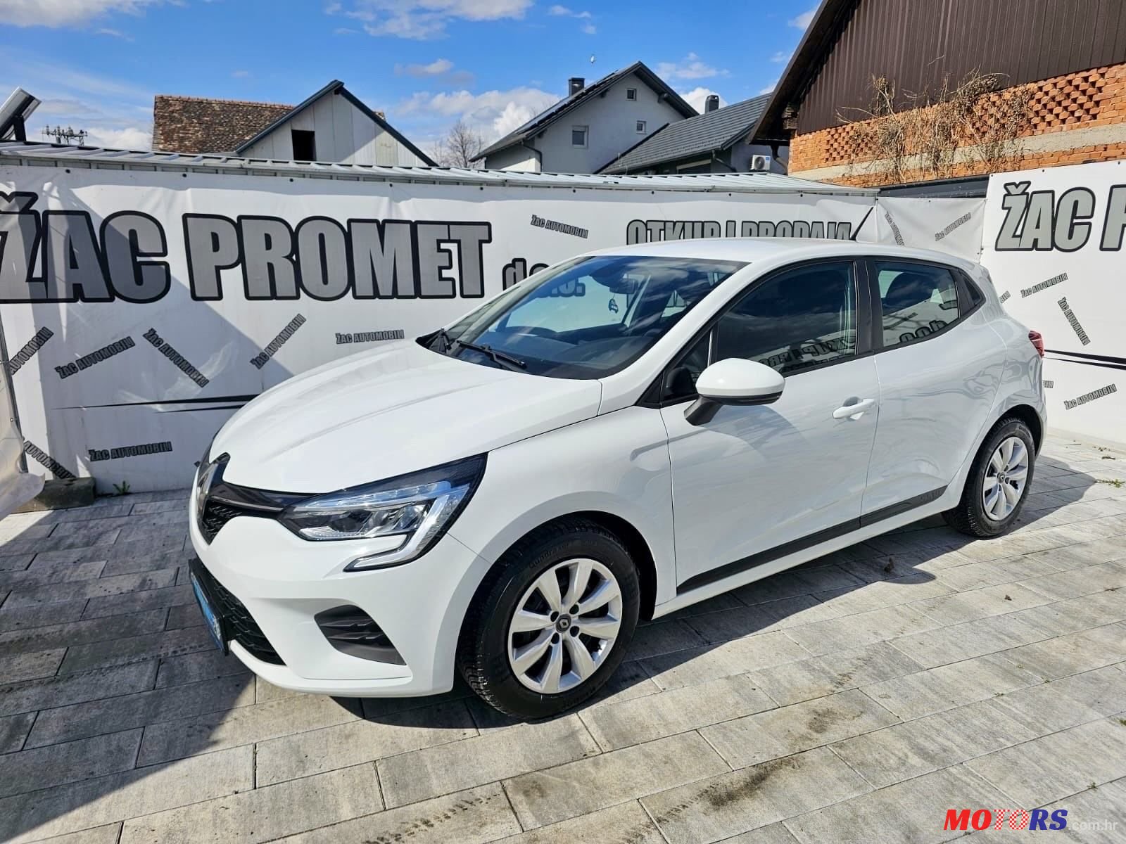 2020' Renault Clio Dci photo #1