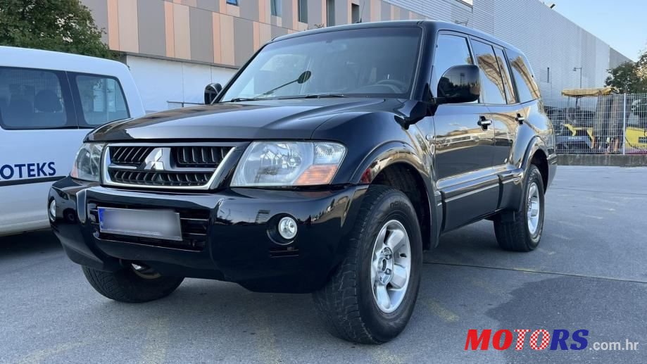 2005' Mitsubishi Pajero 3,2 Did photo #2
