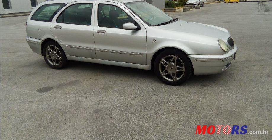 2003' Lancia Lybra Sw 2,4 Jtd Lx photo #2