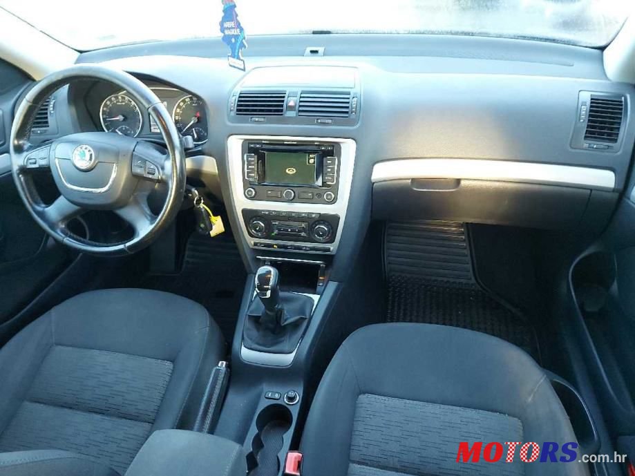 2013' Skoda Octavia photo #6