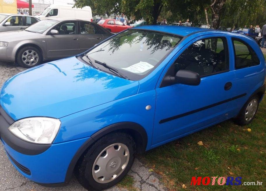 2002' Opel Corsa Club 1,2 16V photo #1