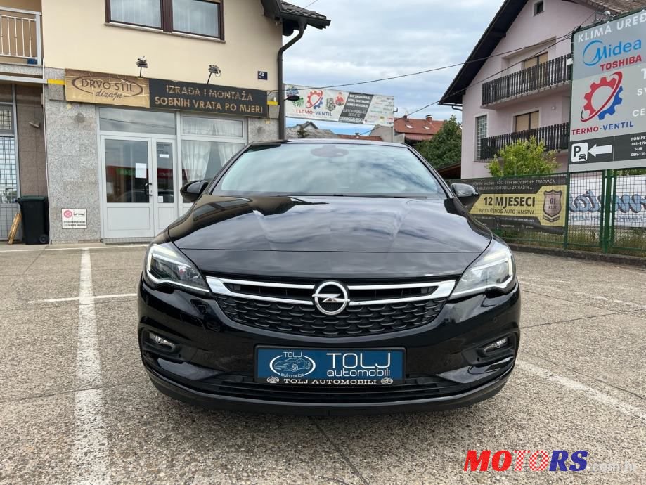 2017' Opel Astra 1.6 Cdti photo #1