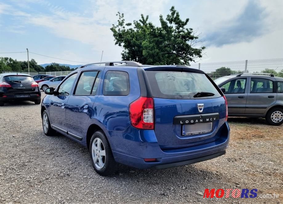 2015' Dacia Logan photo #3