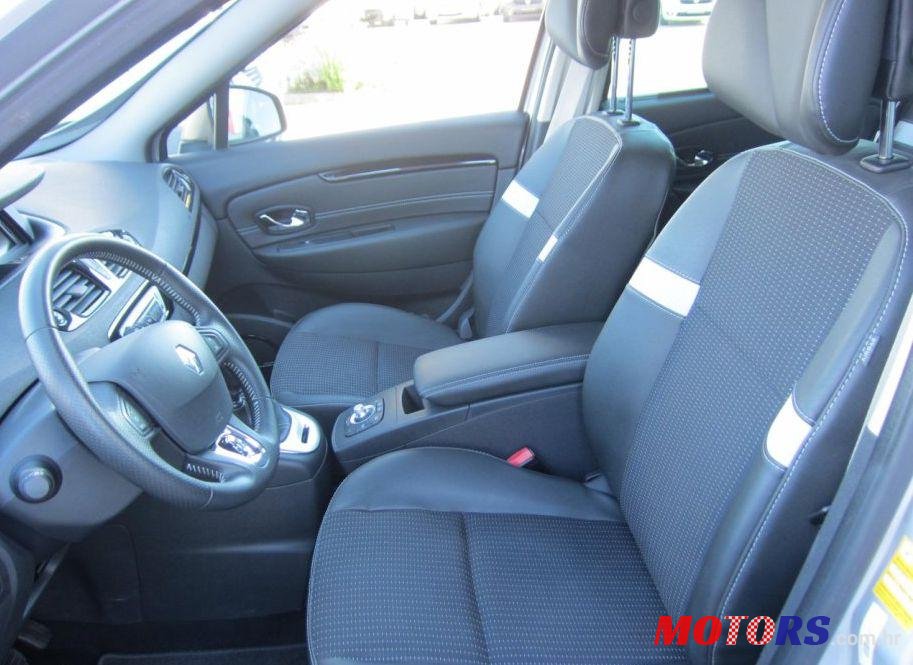 2013' Renault Scenic photo #1