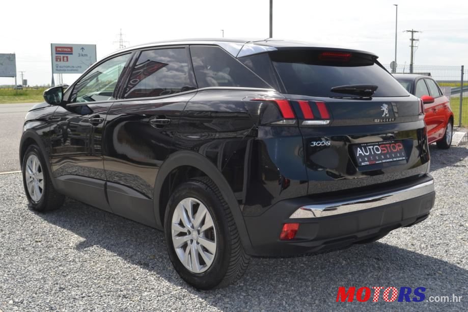 2020' Peugeot 3008 photo #4