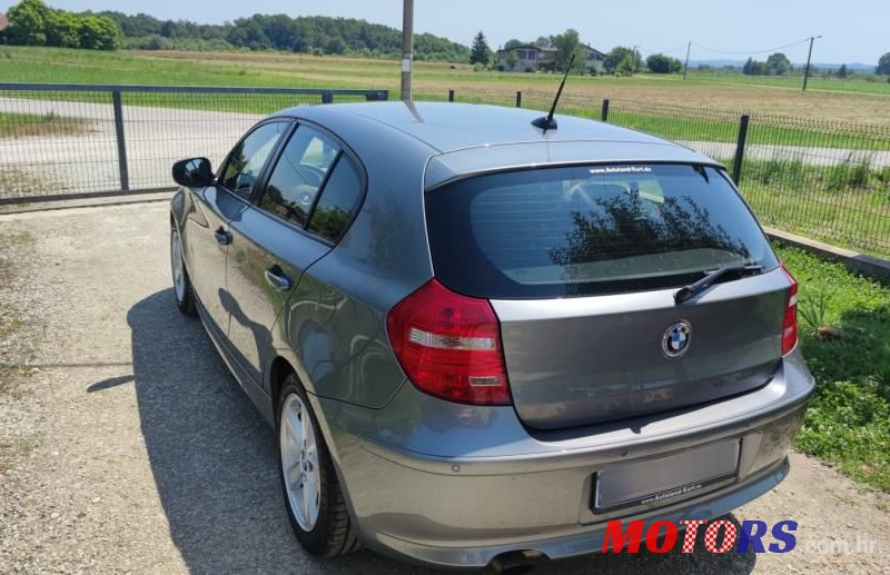 2009' BMW Serija 1 116I photo #4