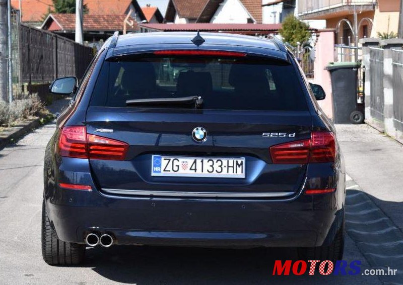 2014' BMW Serija 5 525D Touring photo #2