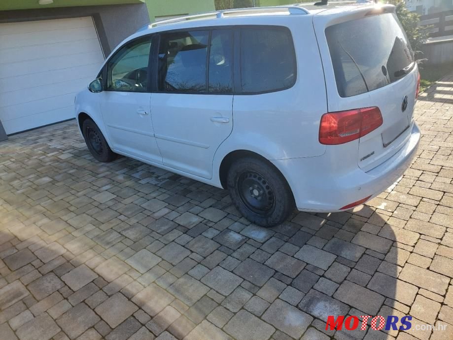 2013' Volkswagen Touran 1,6 Tdi photo #3