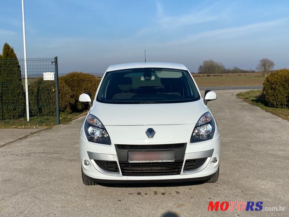 2010' Renault Scenic 1,9 Dci photo #5