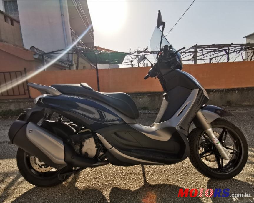 2014' Piaggio Beverly 350 ABS ASR photo #1