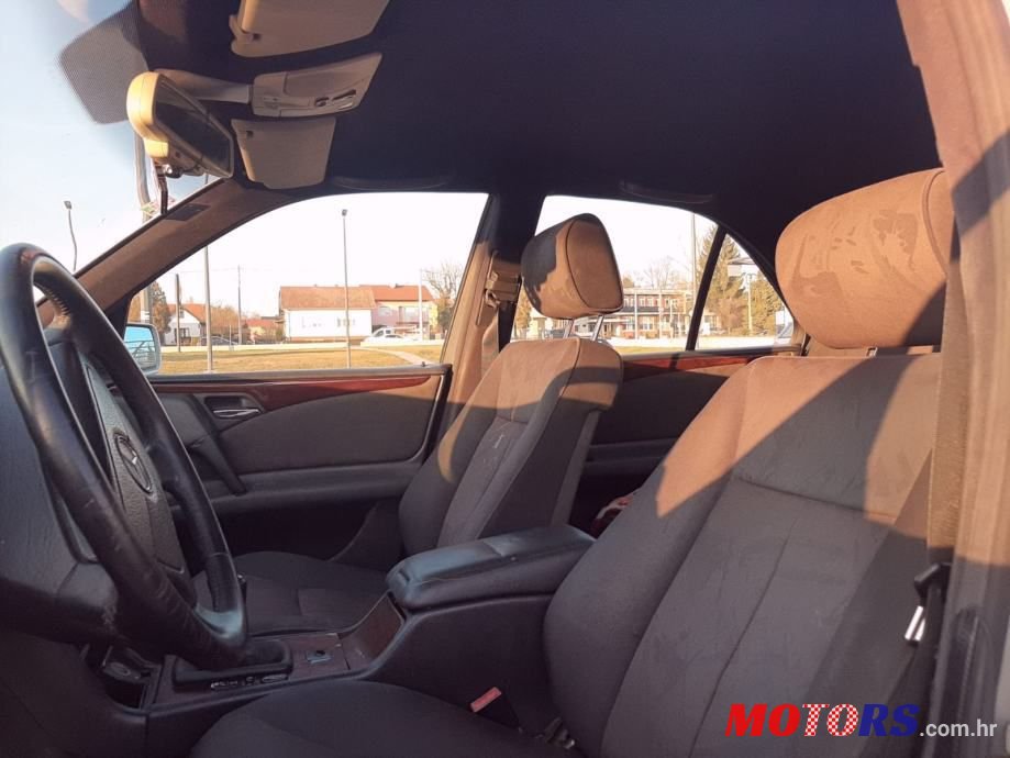 1996' Mercedes-Benz E-Klasa 200 photo #4