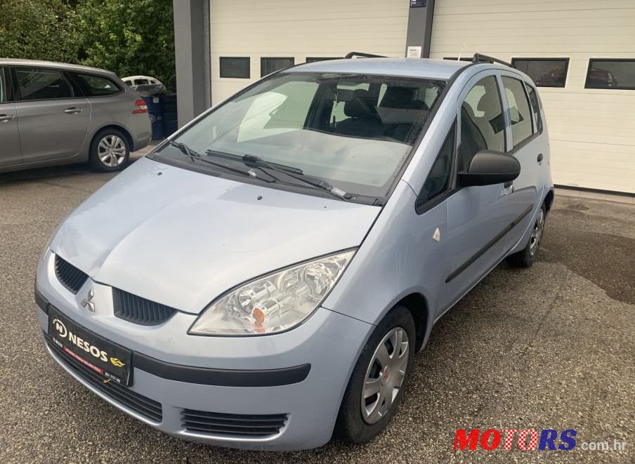 2005' Mitsubishi Colt 1,1 photo #1