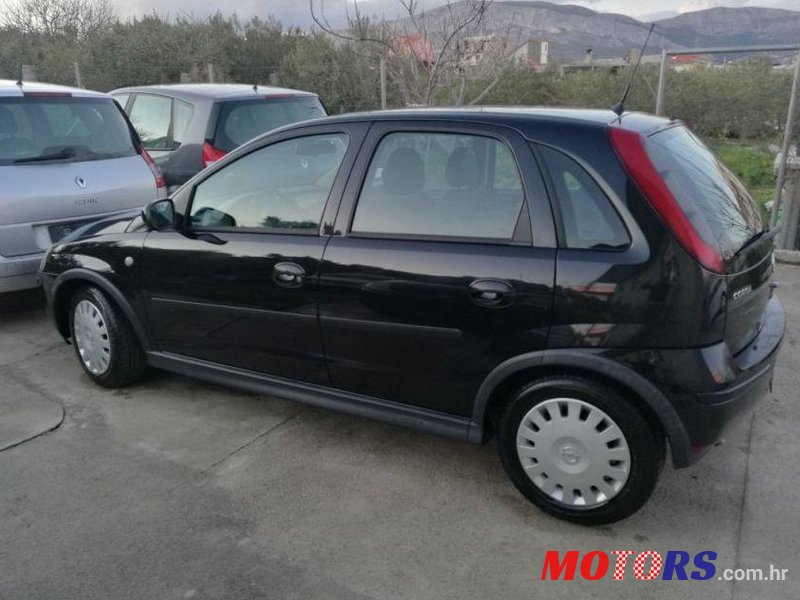 2004' Opel Corsa 1,2 16V photo #1