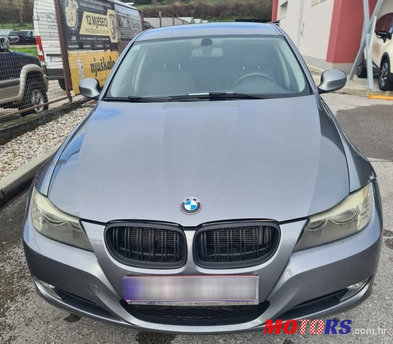 2009' BMW Serija 3 330Xd photo #2