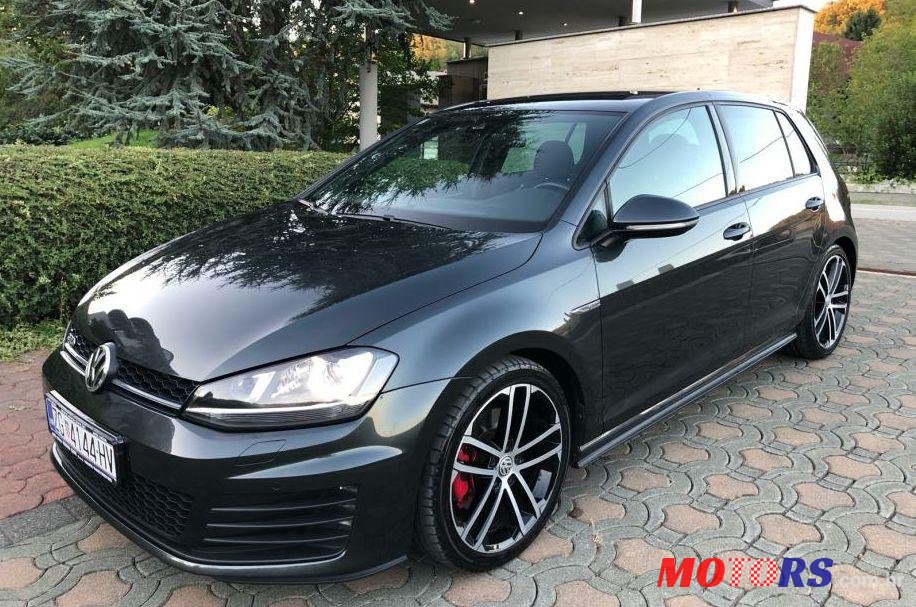 2016' Volkswagen Golf VII 2,0 Tdi Bmt photo #1