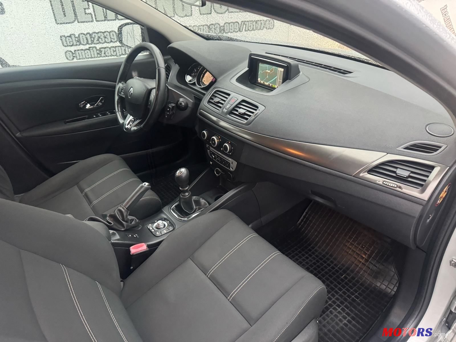 2015' Renault Megane Grandtour Dci photo #2