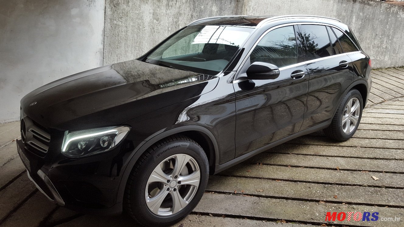 2015' Mercedes-Benz GLC 250 d 4Matic photo #5