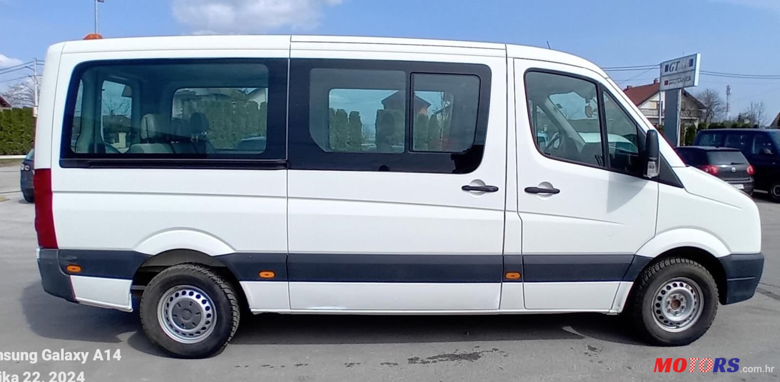 2010' Volkswagen Crafter Kombi photo #6