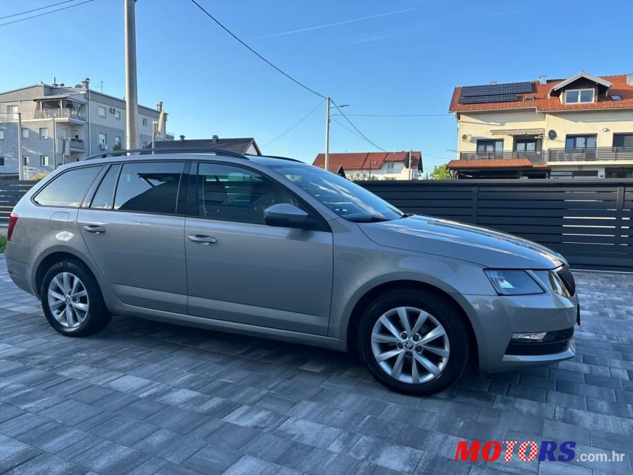 2018' Skoda Octavia Combi photo #4