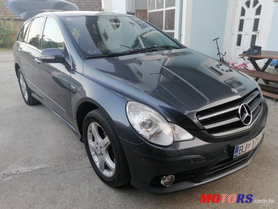 2011' Mercedes-Benz R Klasa 300 Cdi photo #1