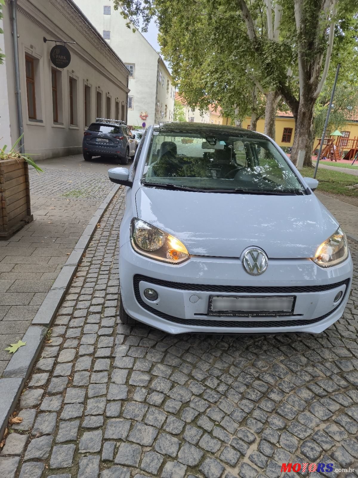 2013' Volkswagen Up! 1,0 Up! photo #1