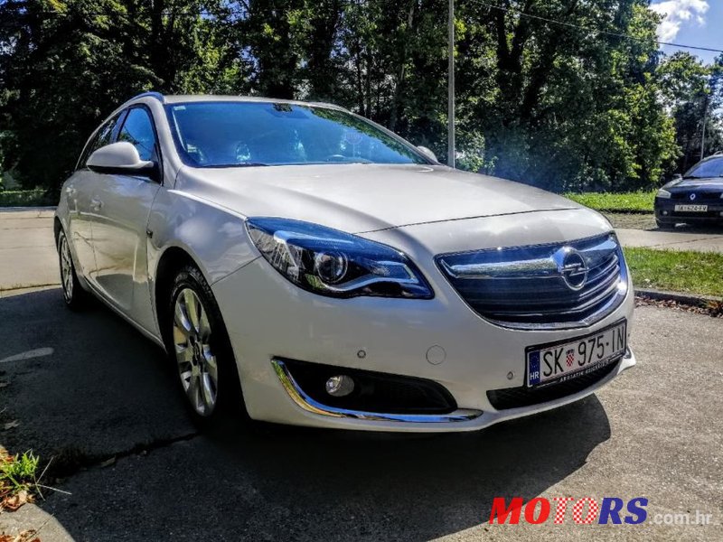 2015' Opel Insignia Karavan photo #1