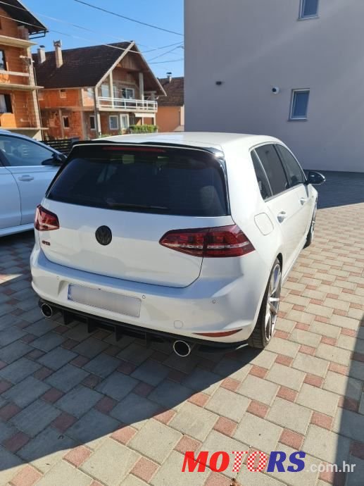 2013' Volkswagen Golf 7 photo #2