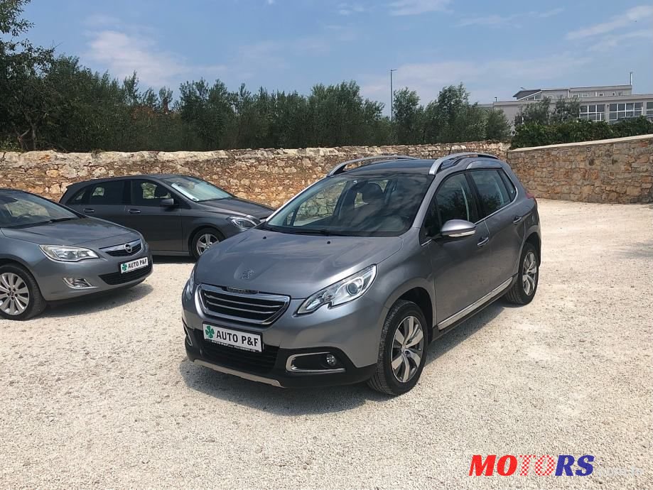 2013' Peugeot 2008 photo #1