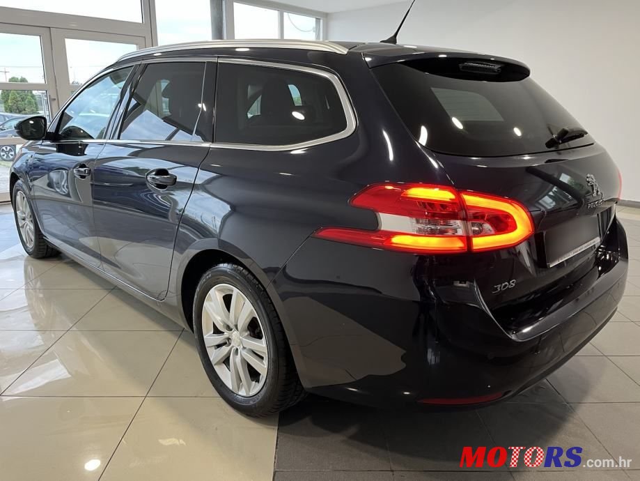 2015' Peugeot 308 Sw photo #5