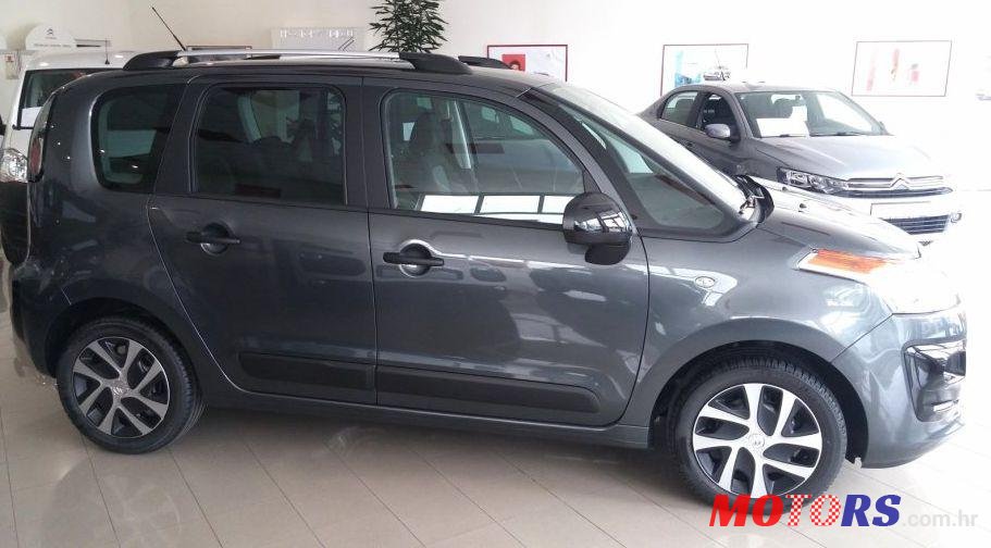 2017' Citroen C3 Picasso photo #2