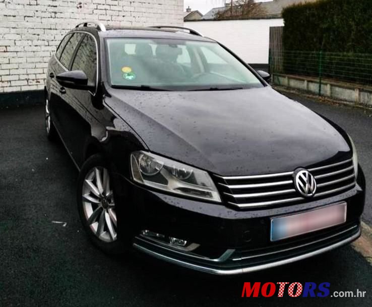 2013' Volkswagen Passat Variant photo #3