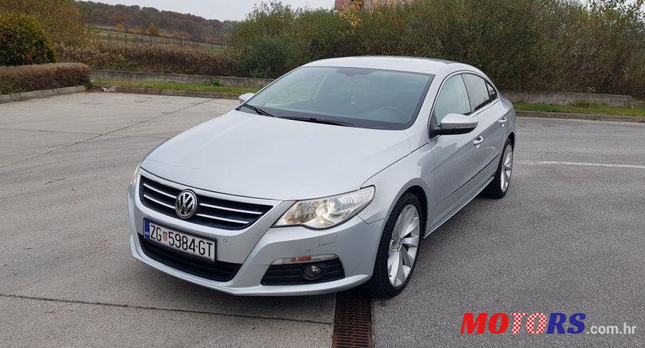 2011' Volkswagen Passat CC photo #2