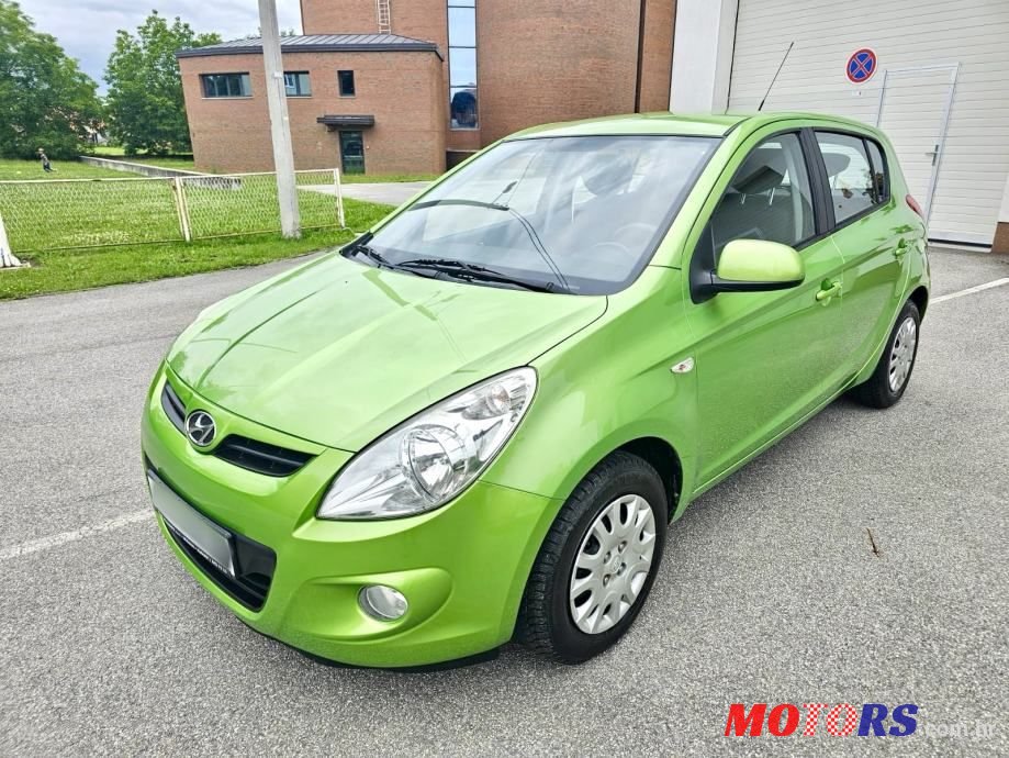 2011' Hyundai i20 1,2 photo #1