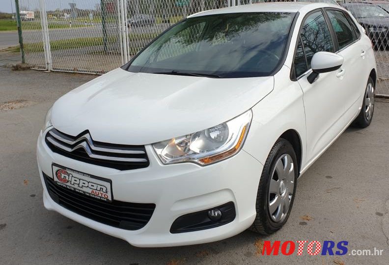 2014' Citroen C4 photo #2