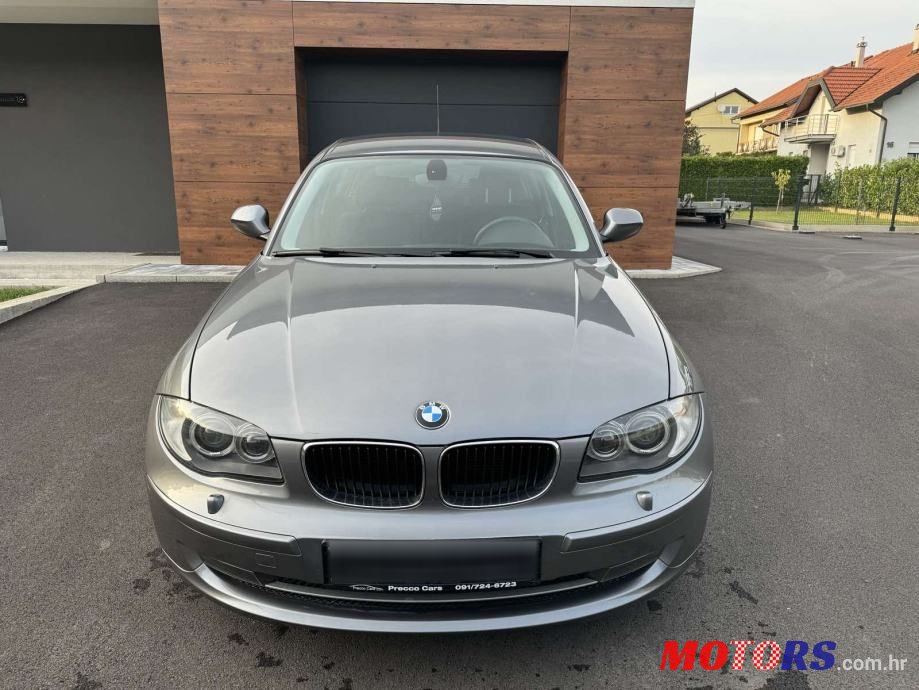 2010' BMW Serija 1 118D Sport photo #5