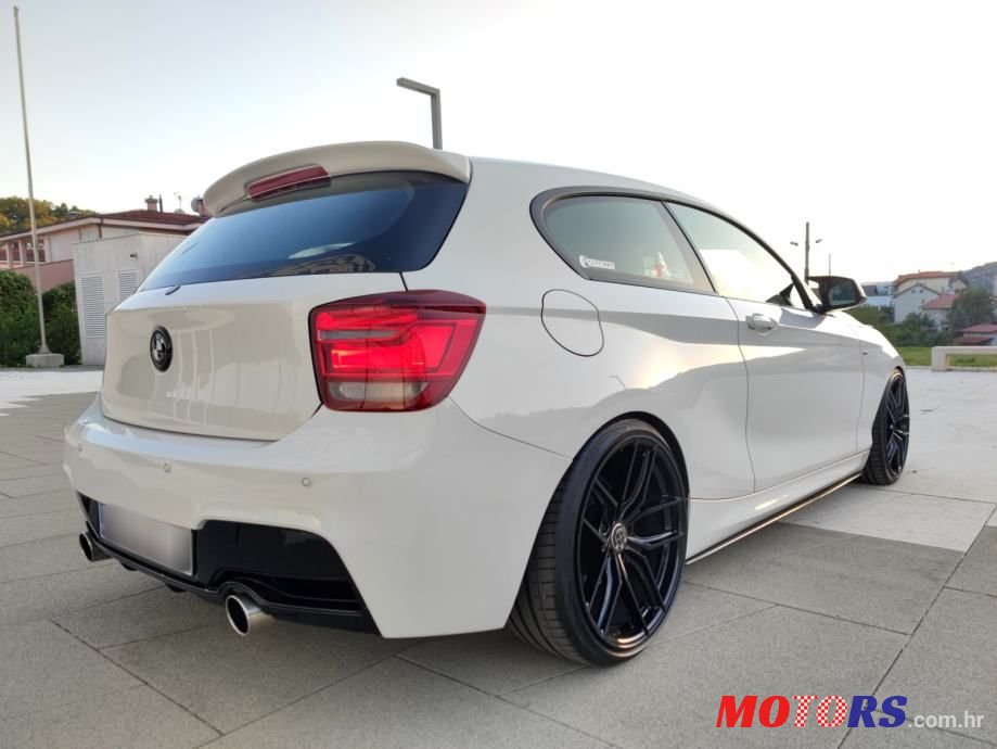 2013' BMW Serija 1 120D photo #6