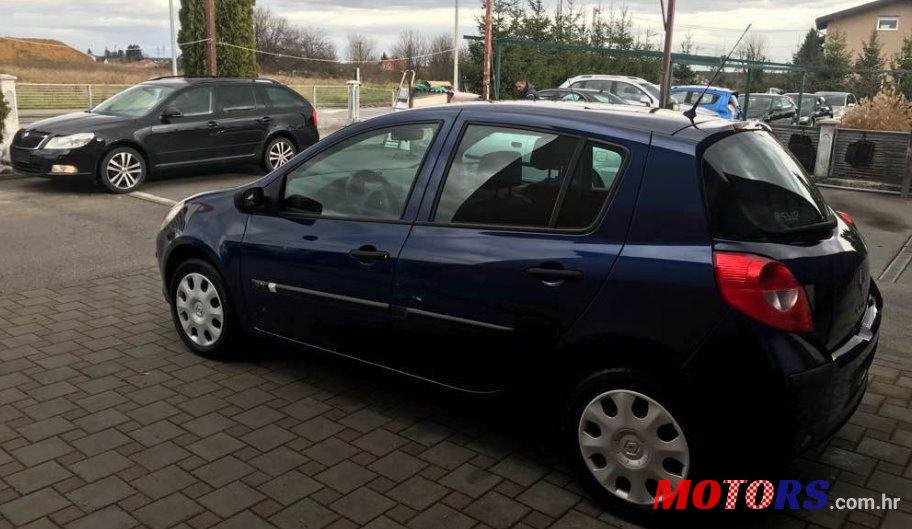 2006' Renault Clio 1,5 Dci photo #4